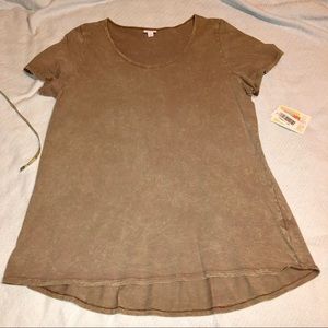 NWT Lularoe Classic T